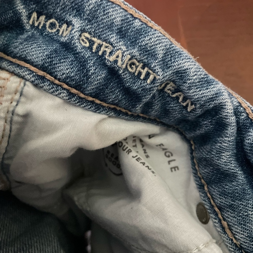 American Eagle women's 8 regular mom straight jeans - Picture 5 of 8